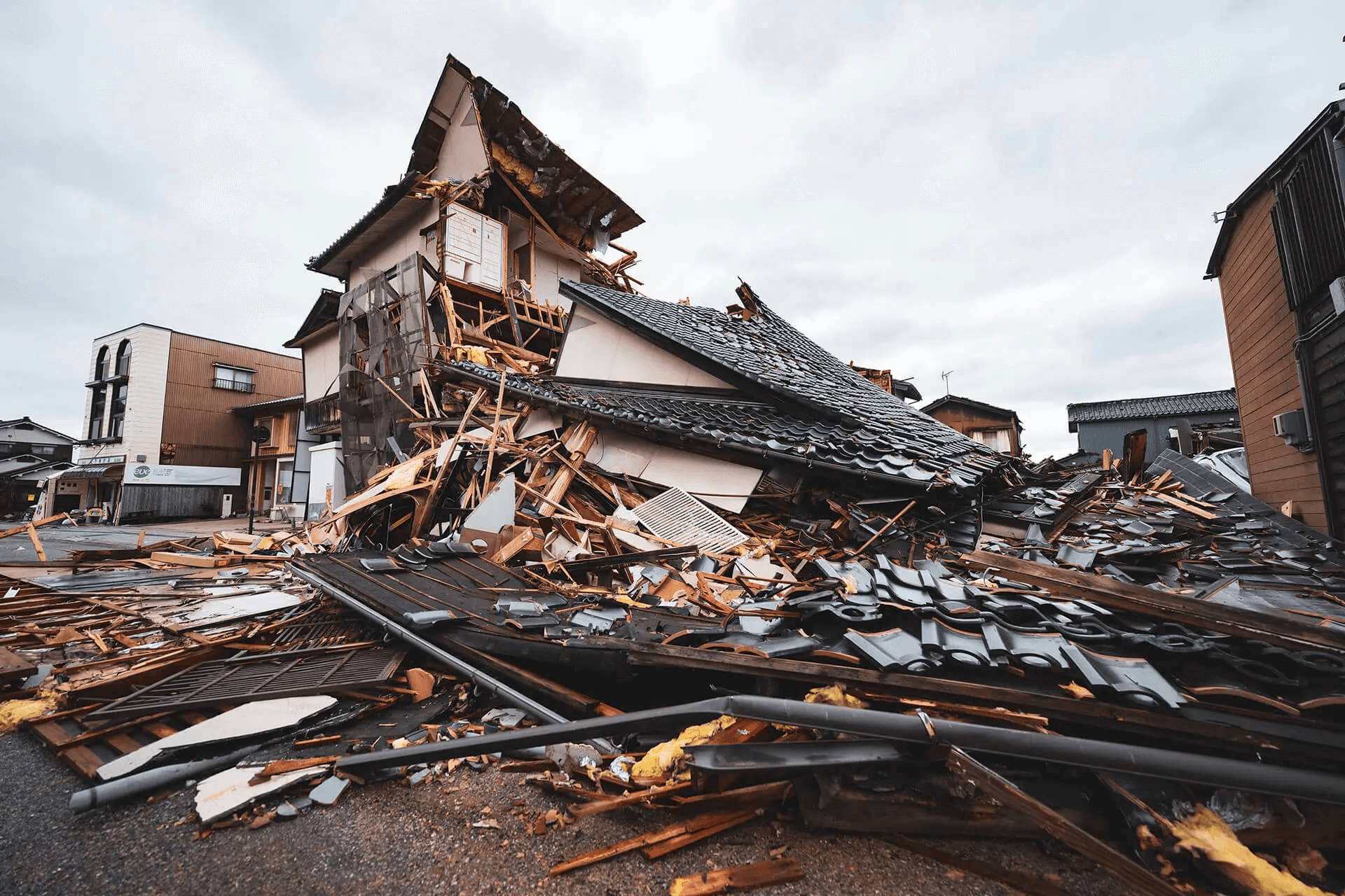 Photo:Powerful 7.6 Quake Off Japan Triggers Tsunami Alerts – South African Daily