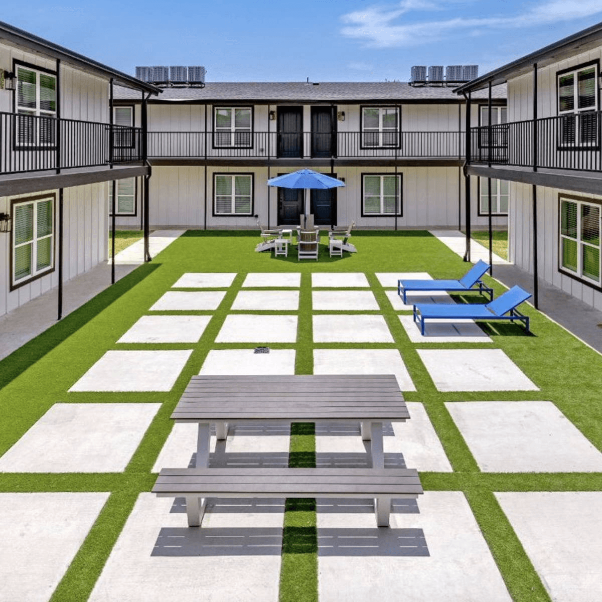 Hoskins 90 at Bishop Ridge - Multifamily apartment community in Dallas, TX - Value-add renovation, Opportunity Zone - 26 units