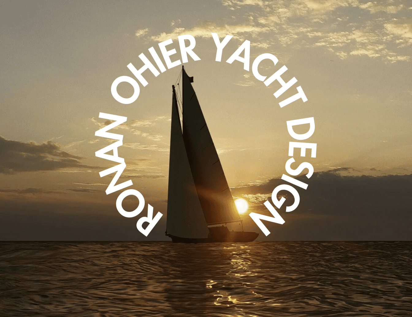 Hand-drawn preliminary sketch of a high-performance trimaran by Ronan Ohier, emphasizing aerodynamic shapes and balanced stability.