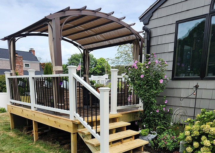 Deck & Railing