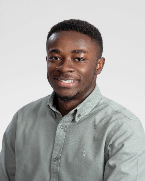 Daniel sovelluskehittäjä