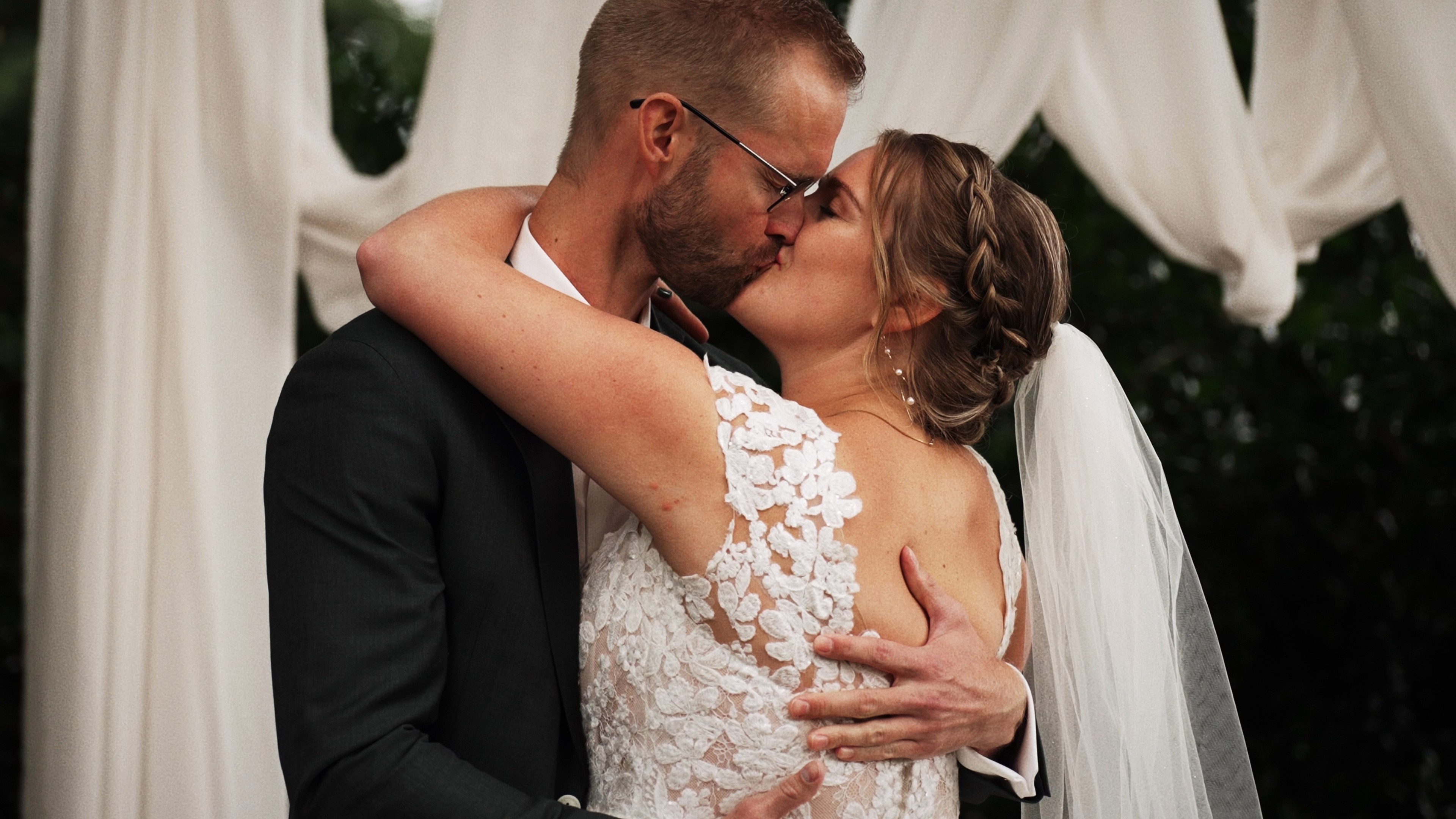 De prachtige bruiloft van Jurriaan en Michelle bij Slot Doddendael vastgelegd in een trouwfilm