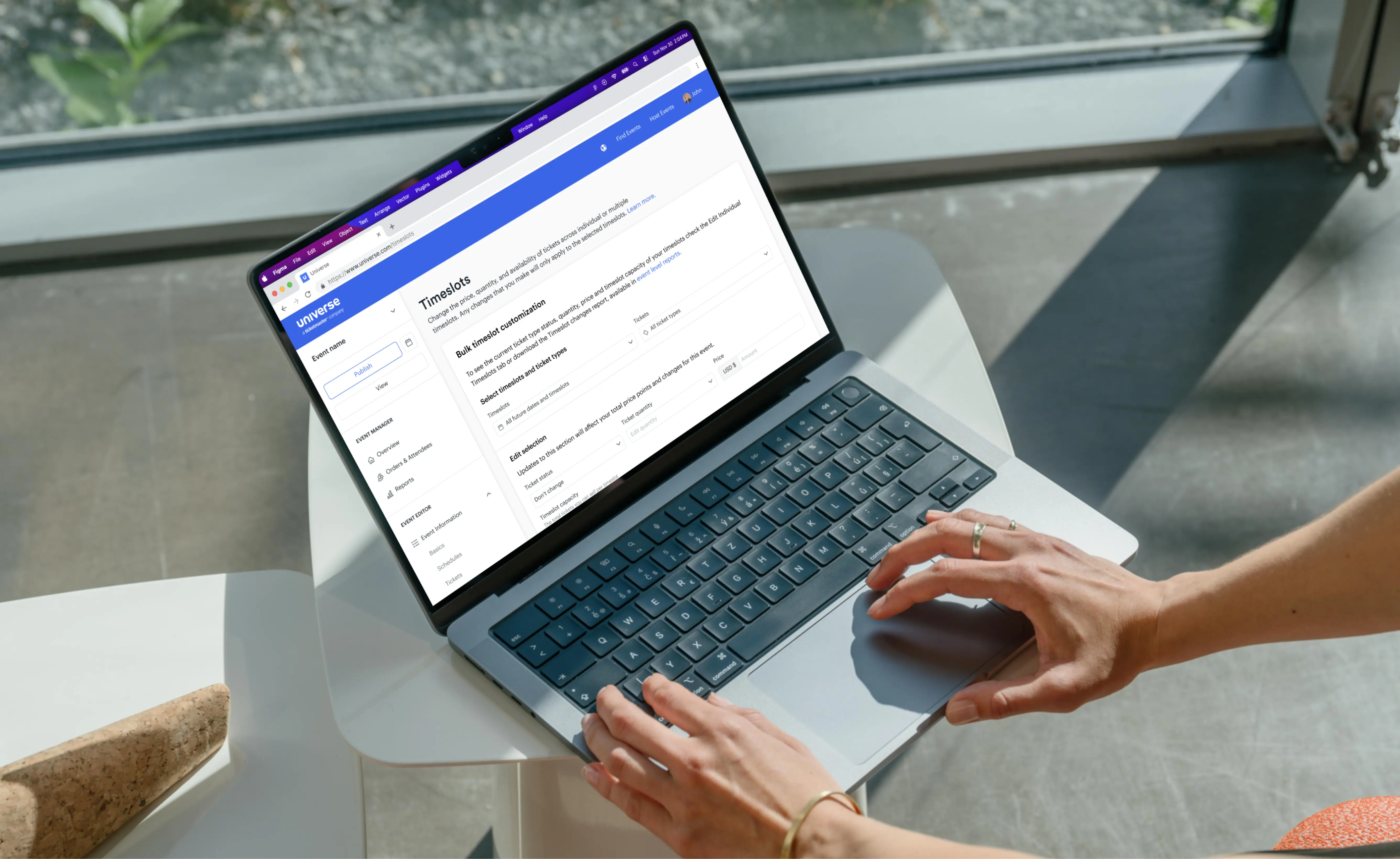 Universe Reports mockup, leading to case study.