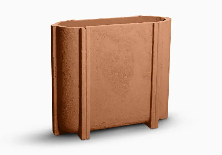 Macetero Cassero Slim color terracota diseñado por Patricia Urquiola para Serralunga