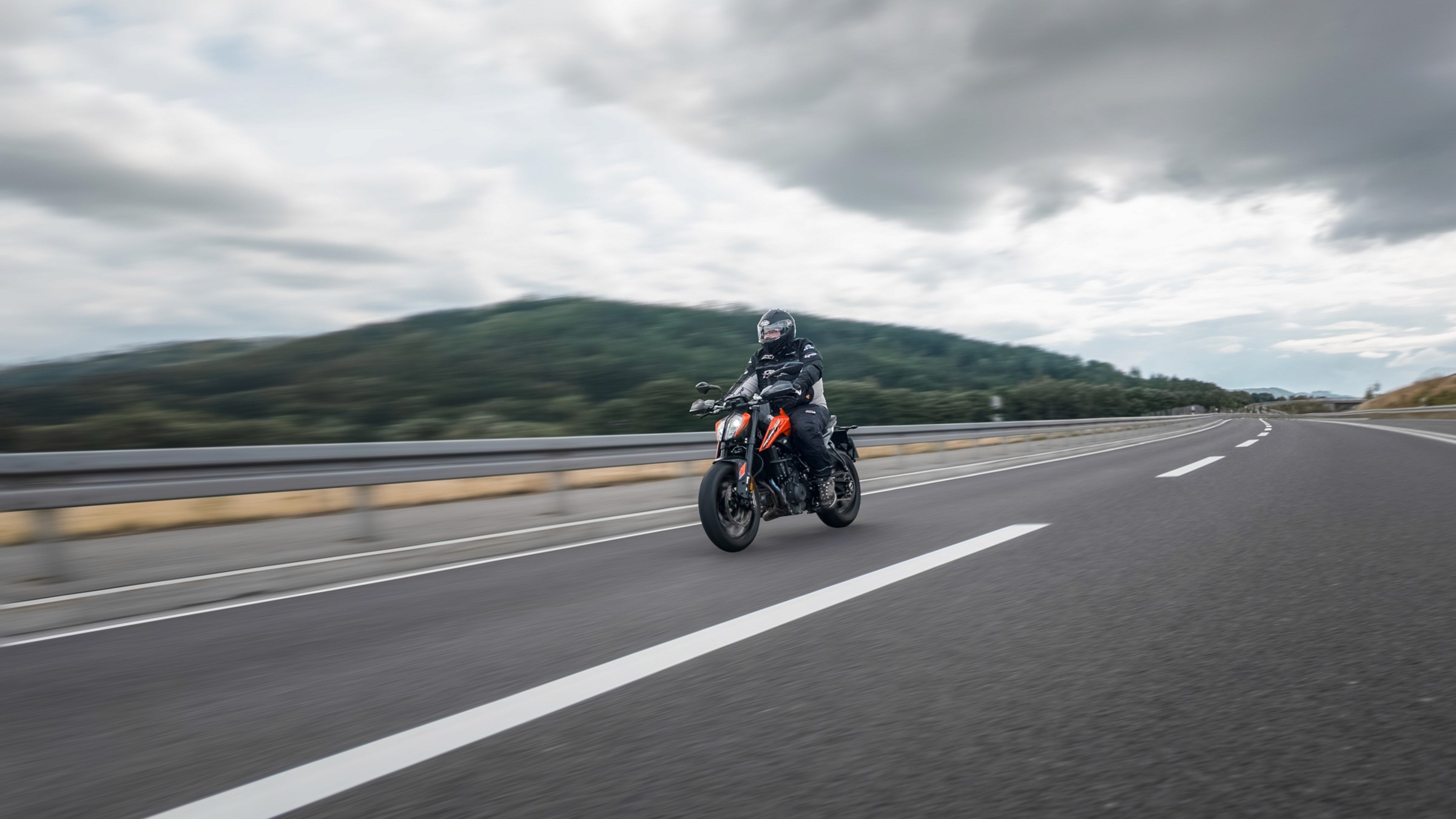 Motorräder und Roller für moderne, sichere und kostengünstige Führerschein-Ausbildung der Klassen A, A2, A1, AM und Mofa in Neustadt bei Coburg, Rödental und Sonneberg.