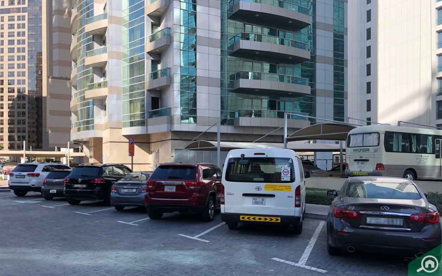 Invest in Al Shahed Tower real estate for long-term growth and high returns.