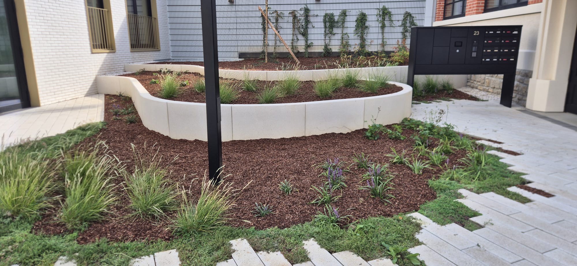 Haies et espaces verts entretenus