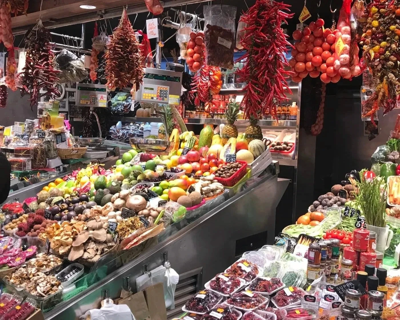Vibrant European food market