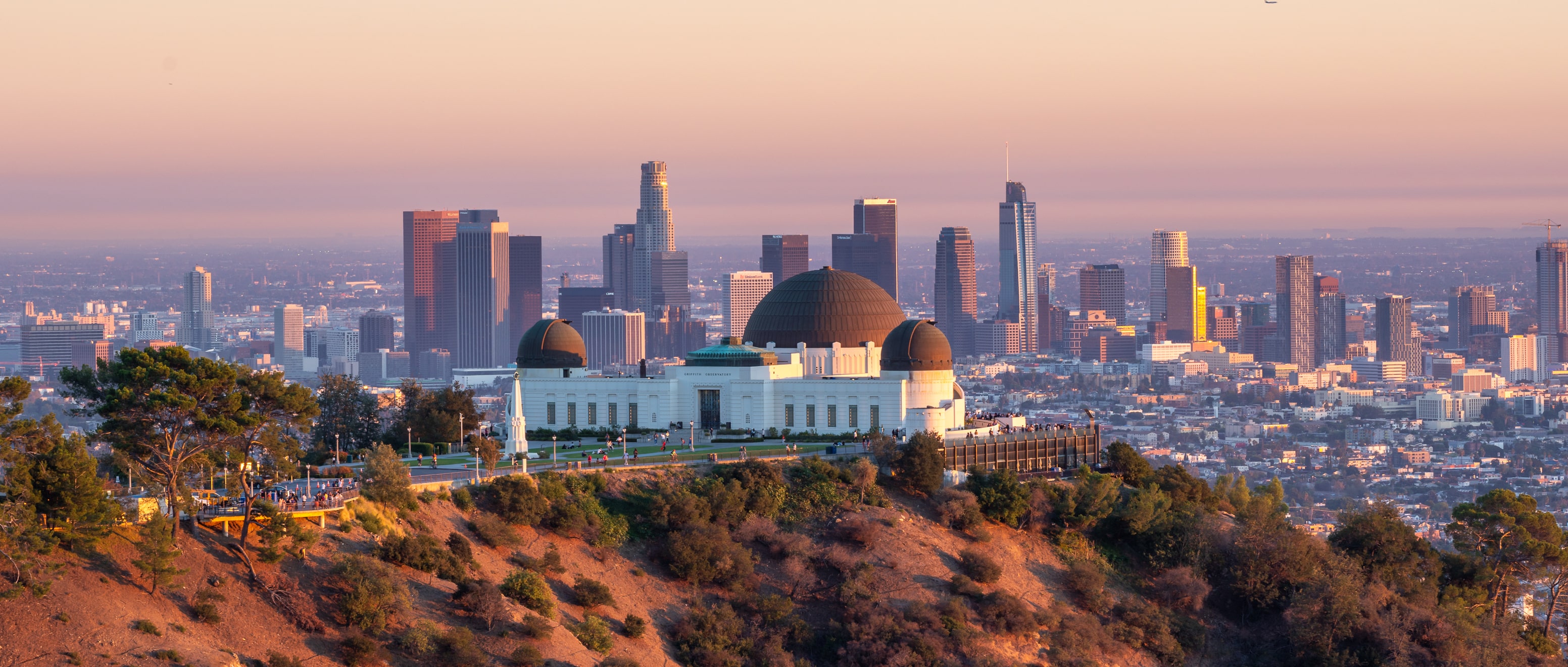 Griffith Observatory and DTLA skyline illustrating the Los Angeles Multifamily Market 2025 Overview