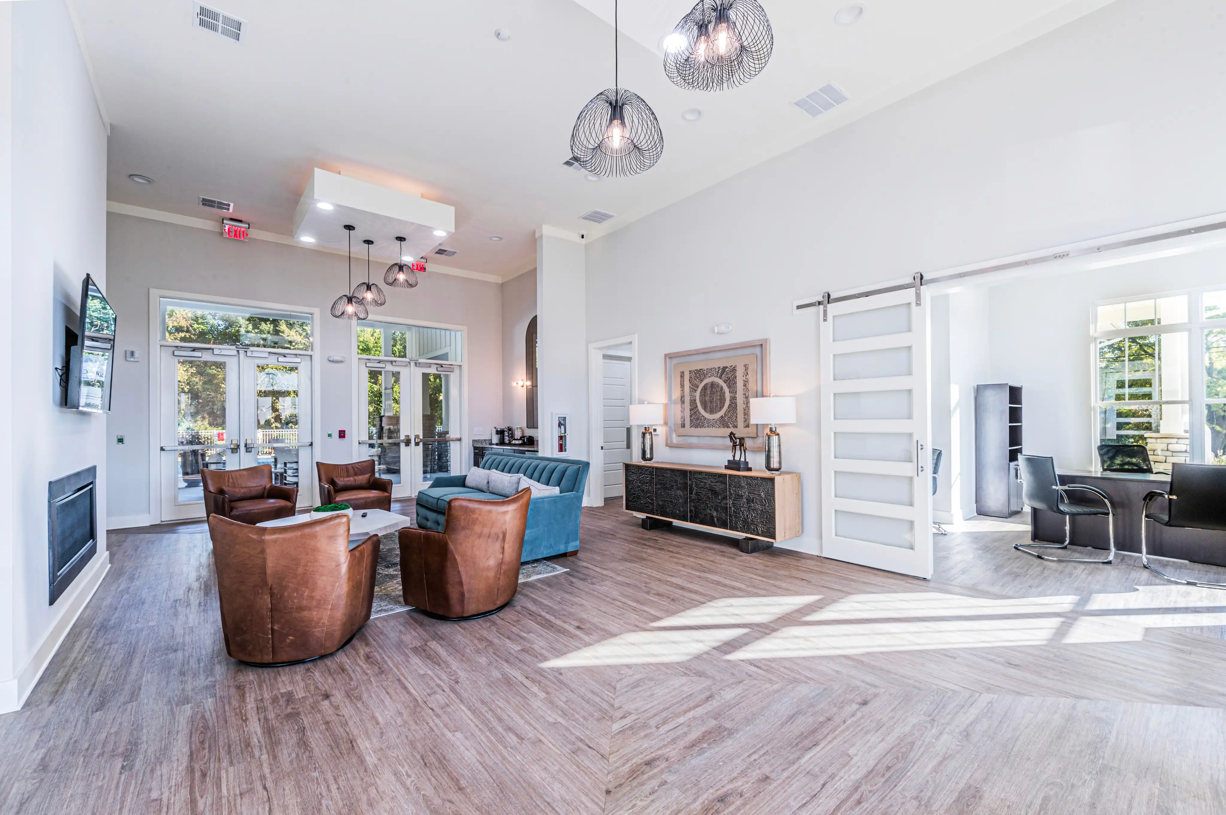 Luxury clubhouse lounge at The Reserve at Cool Springs apartments in Elizabethtown, KY