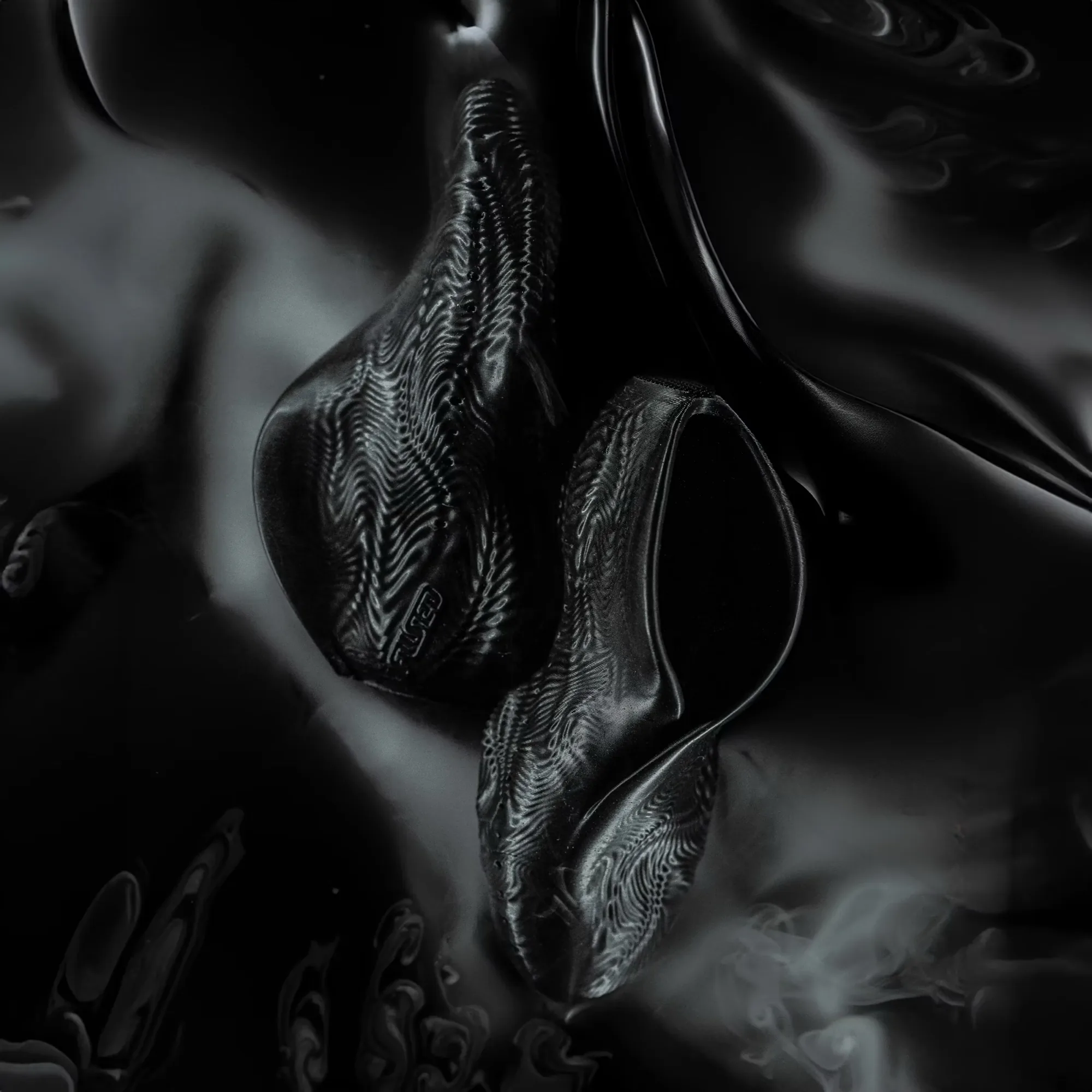 Fused Footwear — project image 01 by Roman Olinchuk. 香港攝影、創意影像及視覺敘事作品。