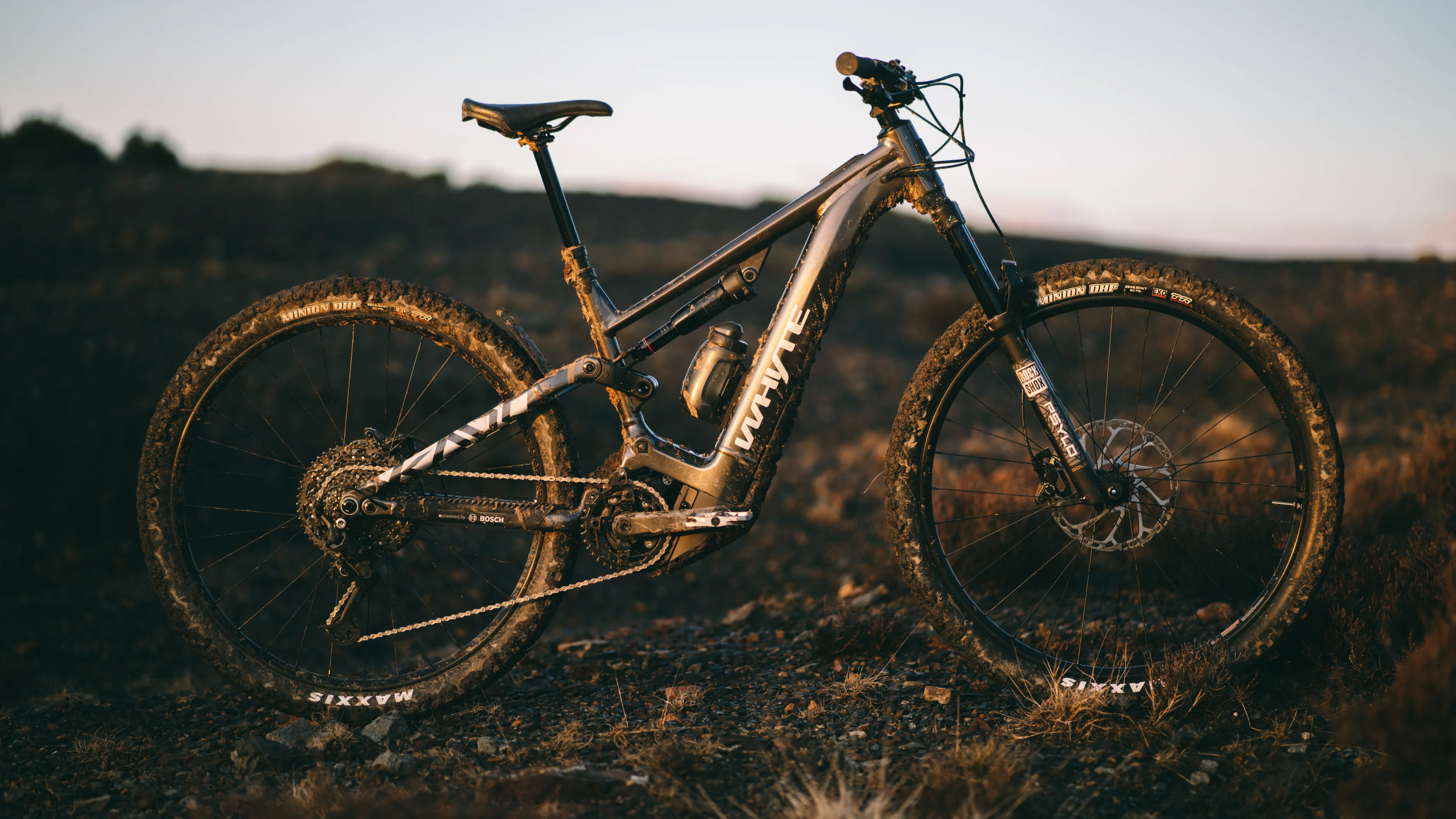 Side profile of the Whyte Kado electric mountain bike illustrating overall form, proportions, and component integration.