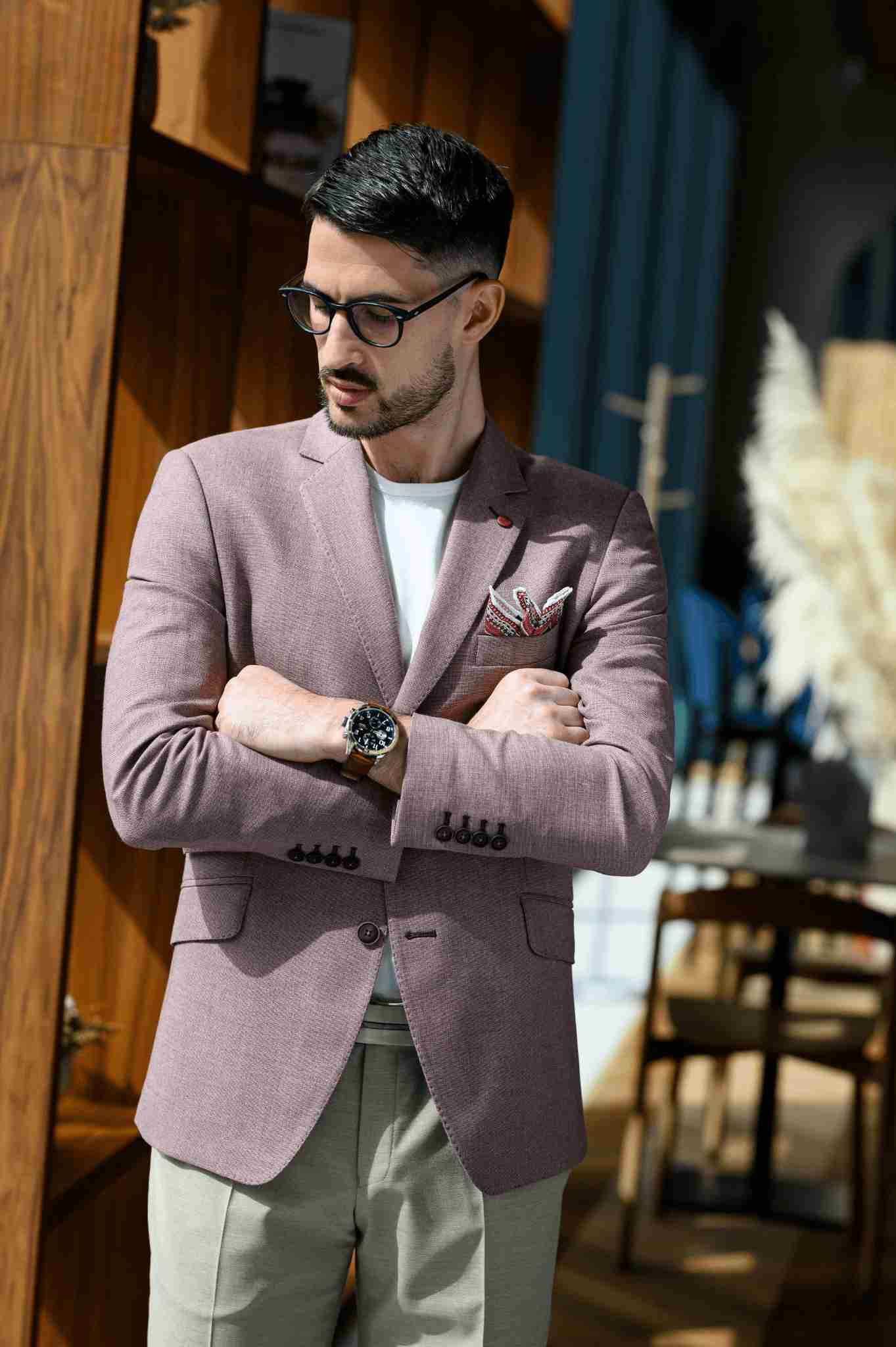 Férfi sportzakóban