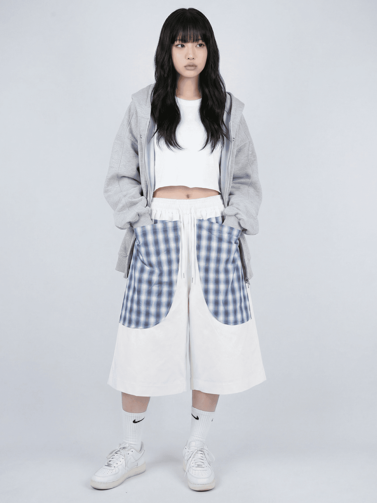 Black and white wave