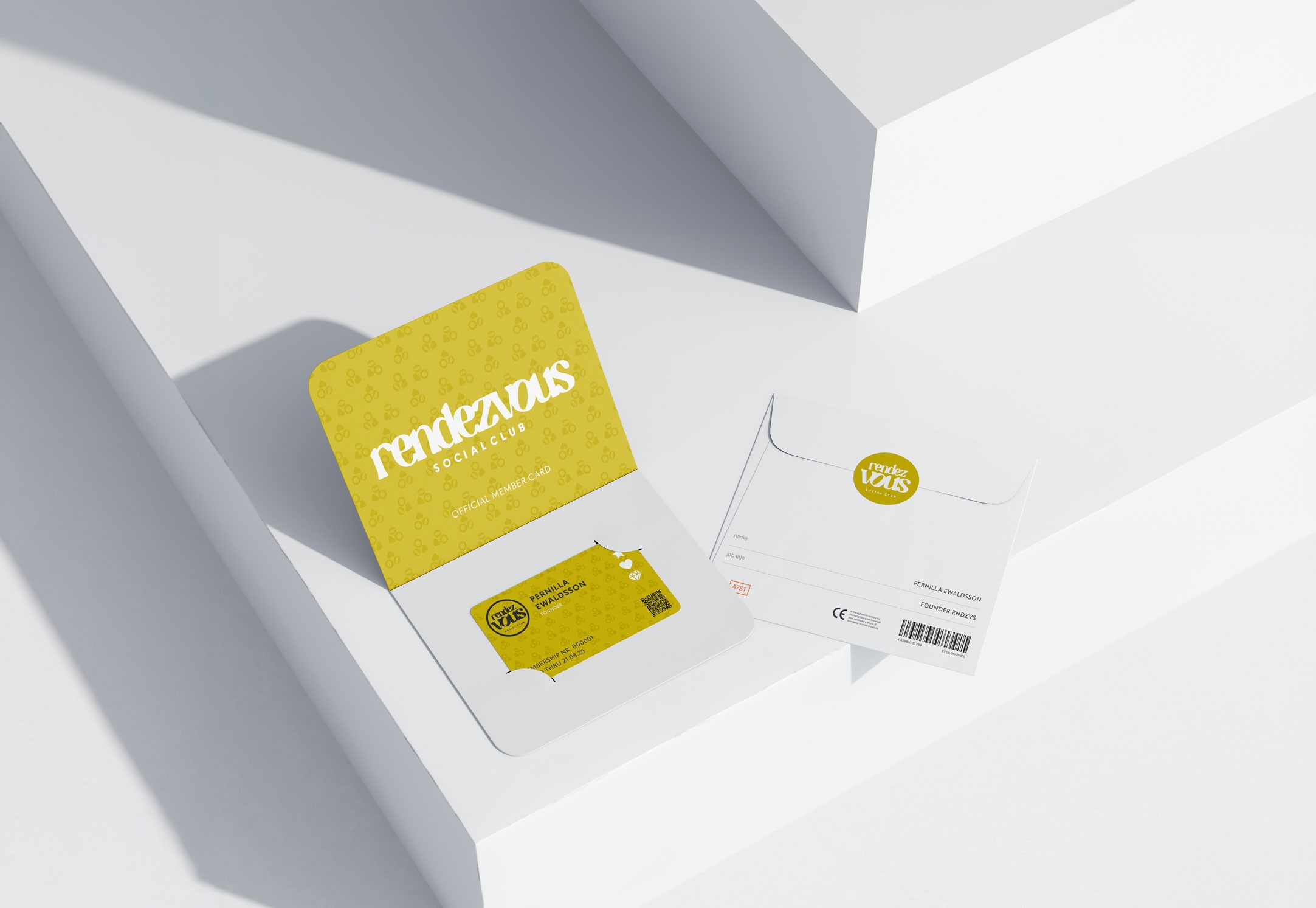 Member card in yellow with white logo of Renedezvouw Social Club