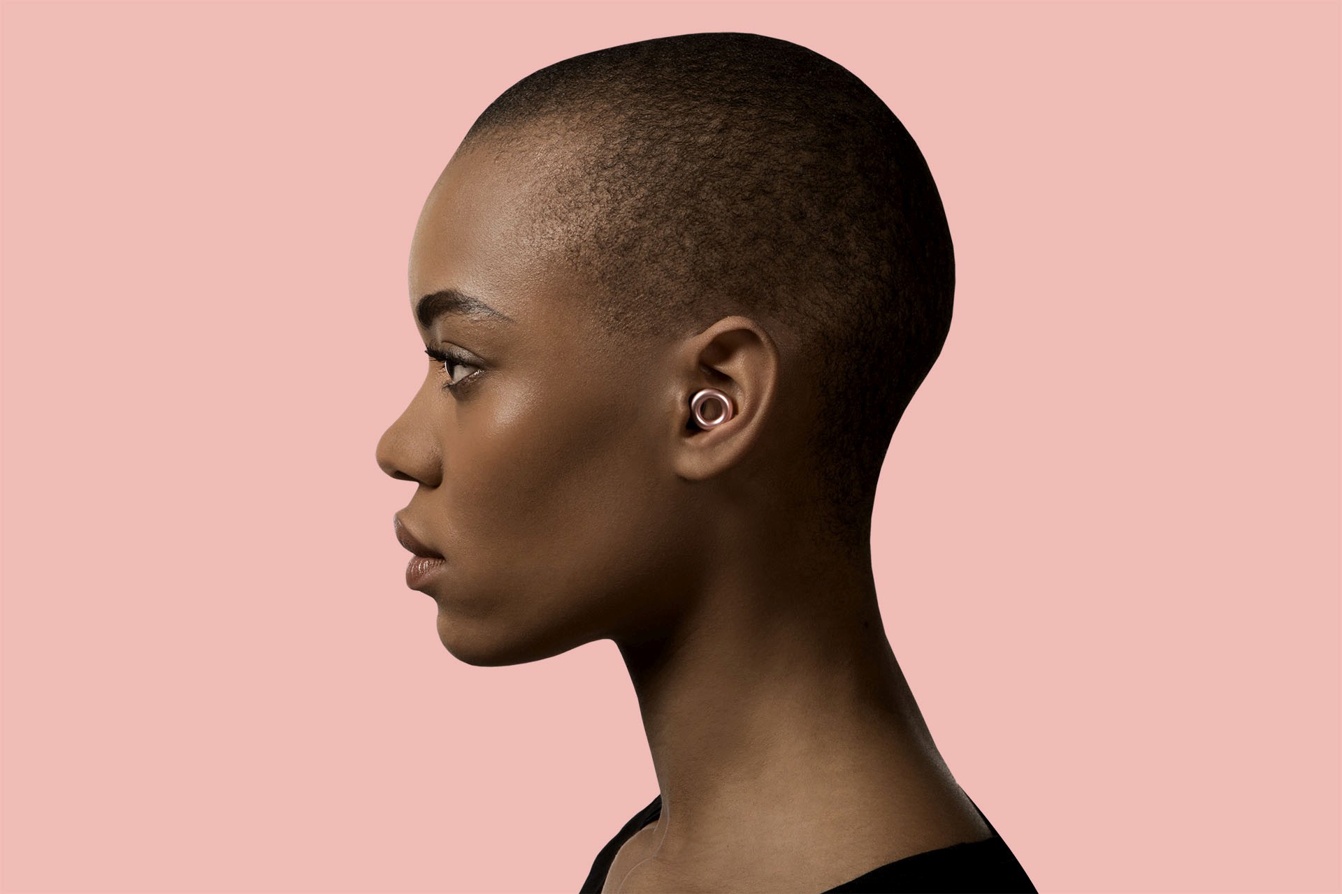 loop earplugs female model