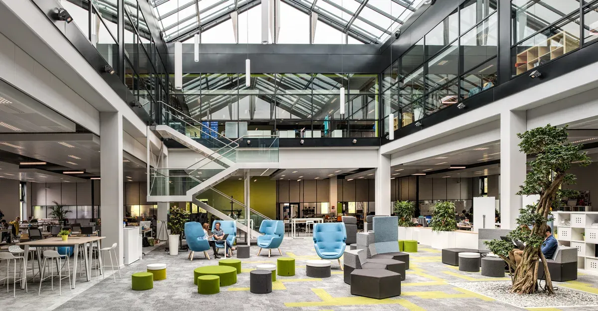 grande verrierr espace détente décathlonphotographe architecture entreprise Lille | Anteale Yann Manac’h 2025