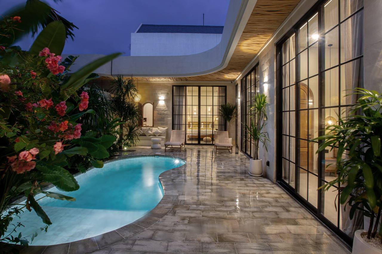 A modern 2-bedroom villa within walking distance of Cemagi Beach