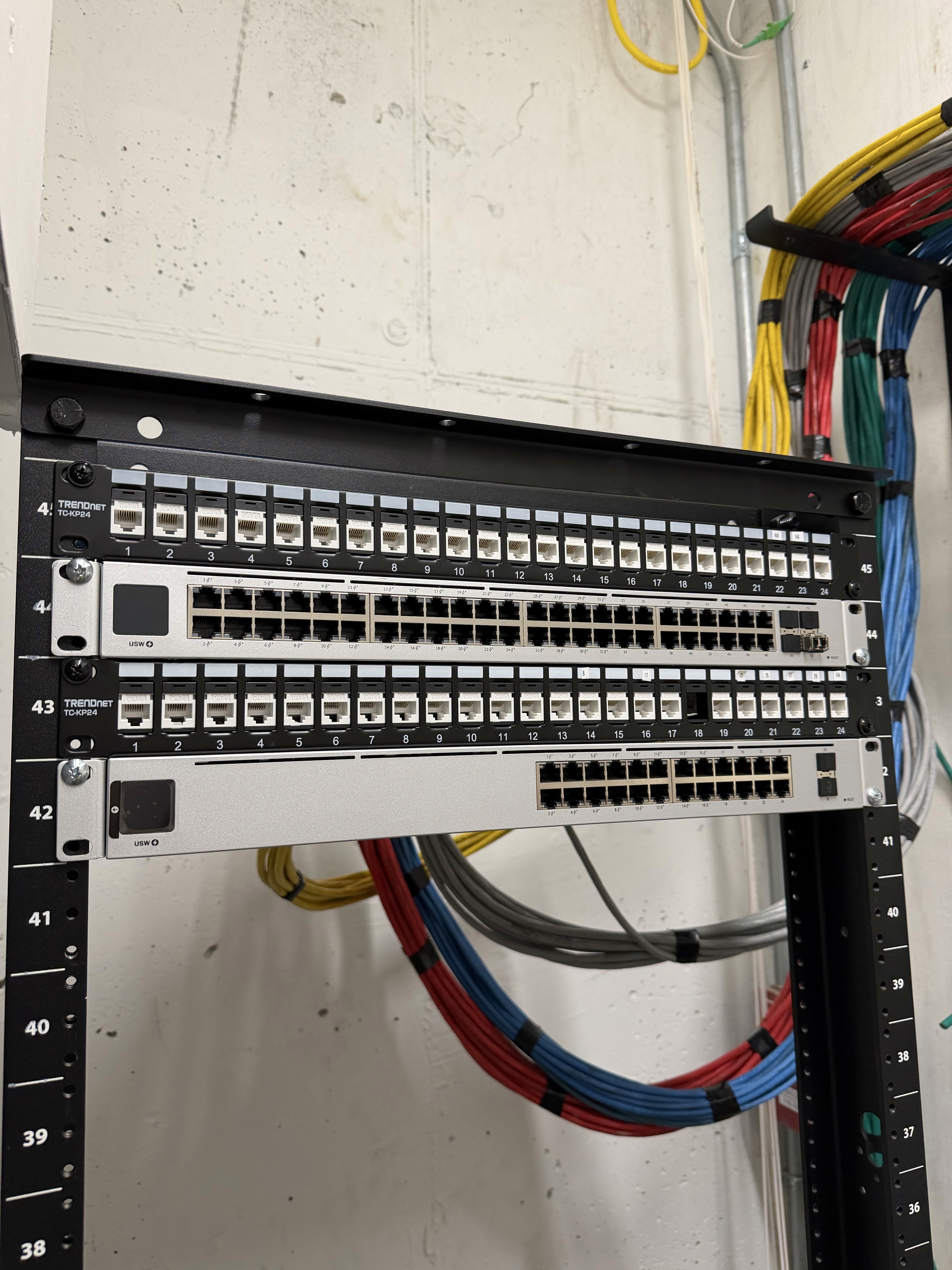 ubiquiti-switch-installation