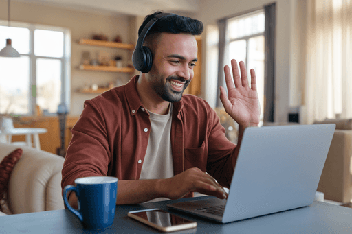 A Tax expert on a video call, with an AI-generated meeting summary overlaid, demonstrating Cue automatically summarizes your meetings.