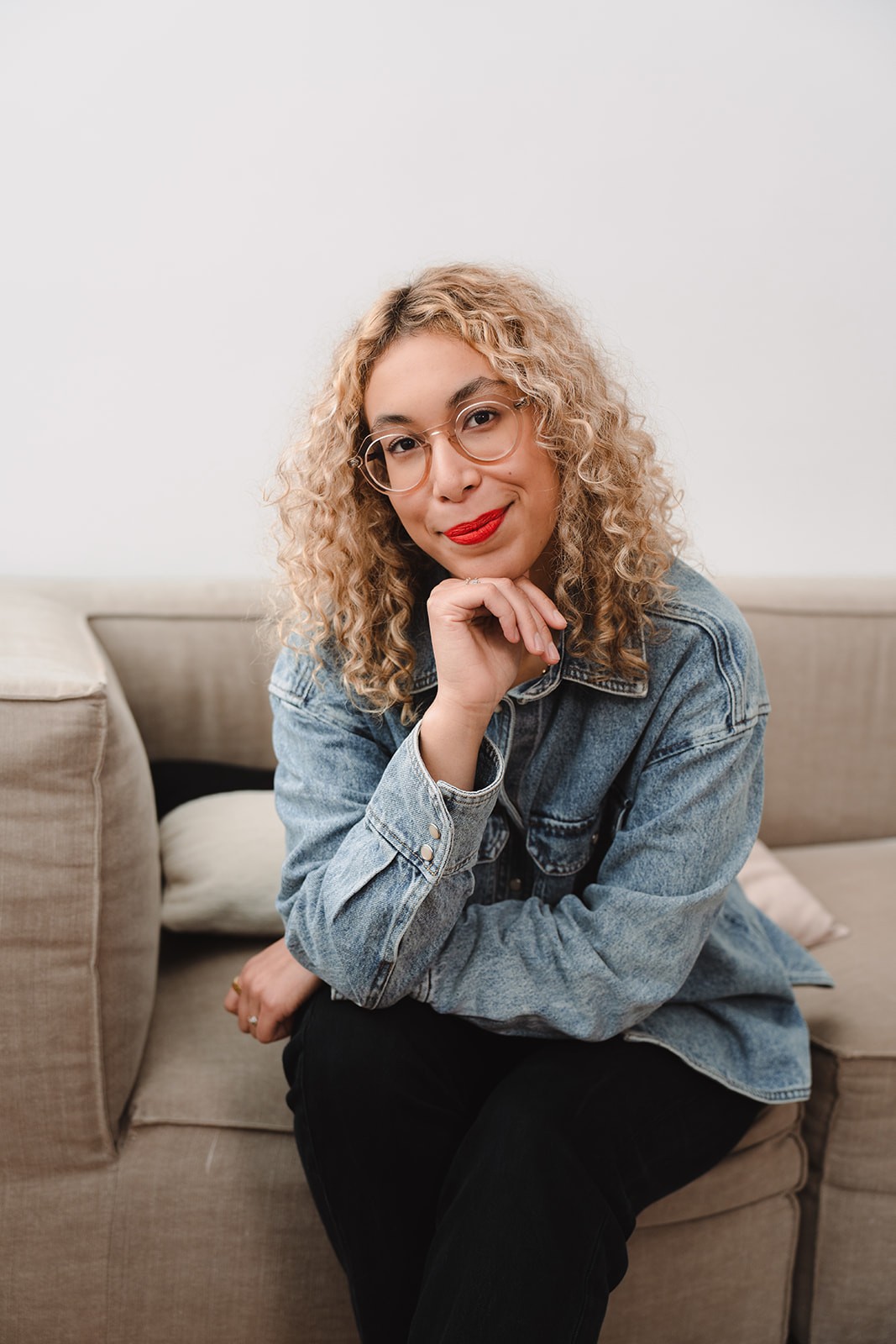 Photo de Violaine Danaë en noir et blanc