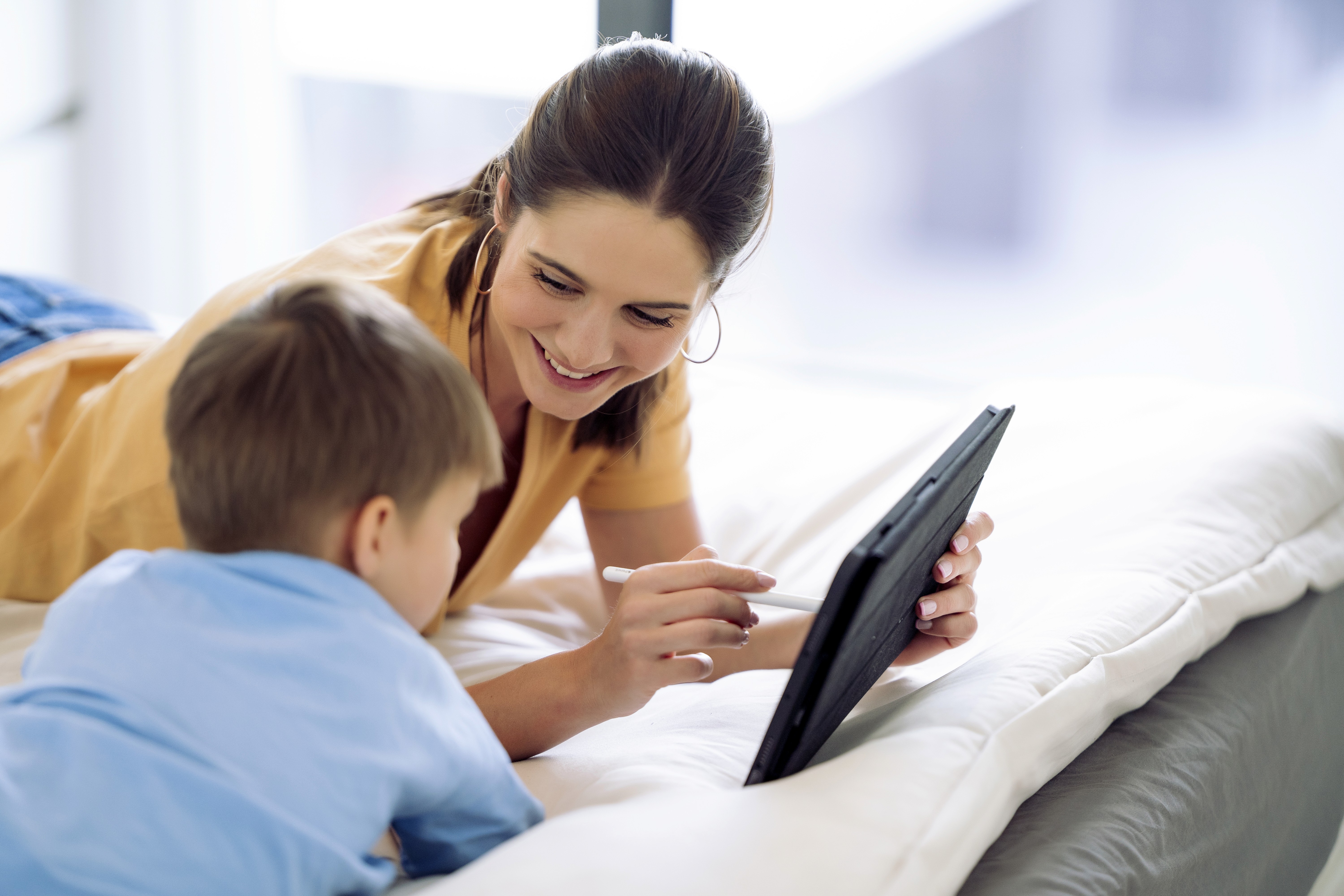 blurred speeding car representing fast turnarounds