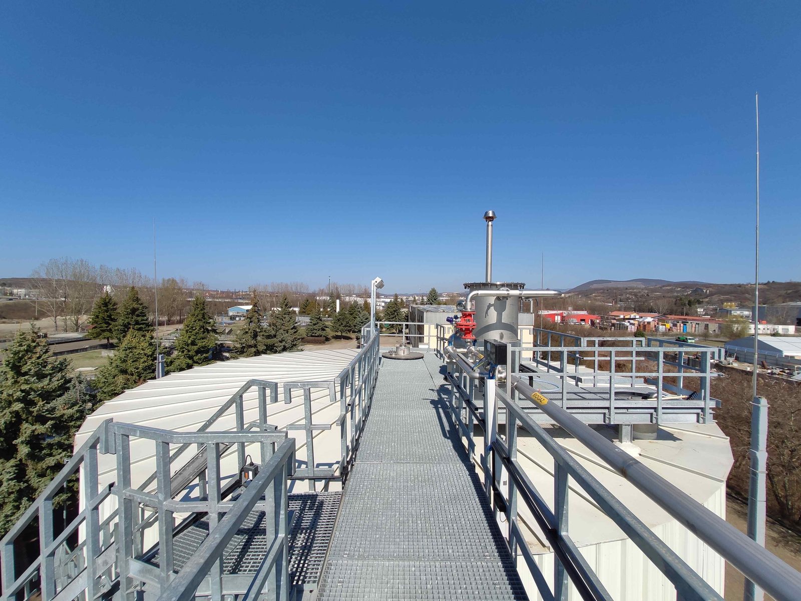 Walkway over the covered treatment tanks at the Eger municipal wastewater treatment plant, Hungary