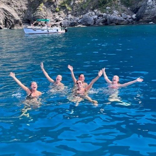 Cinque Terre a Záliv básníků: Lodní výlet s obědem & vstupenky na nápoje v La Spezia