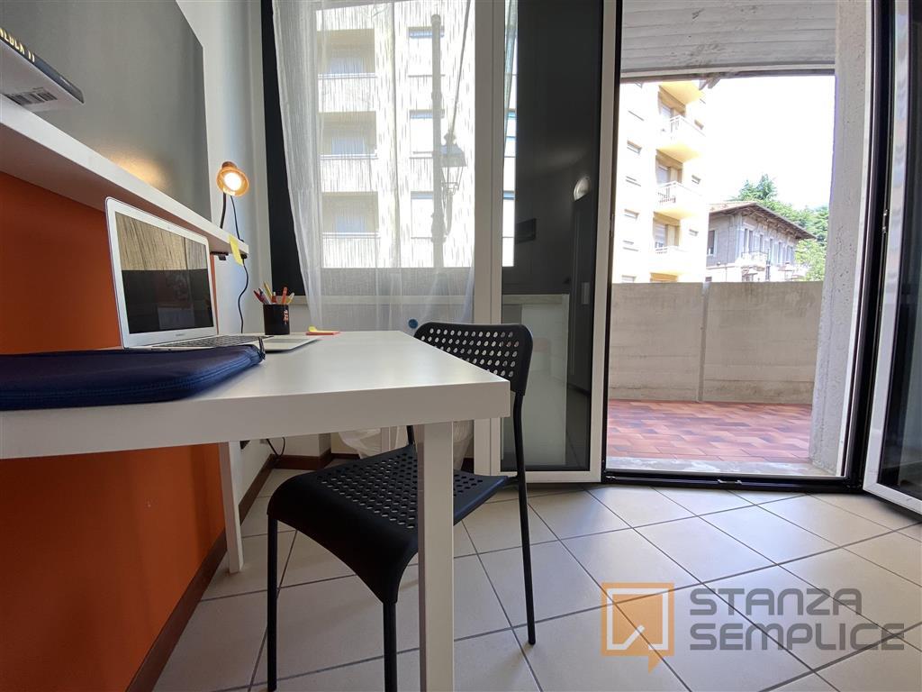 12.38 sqm room in Via GEROLAMO TARTAROTTI, Rovereto