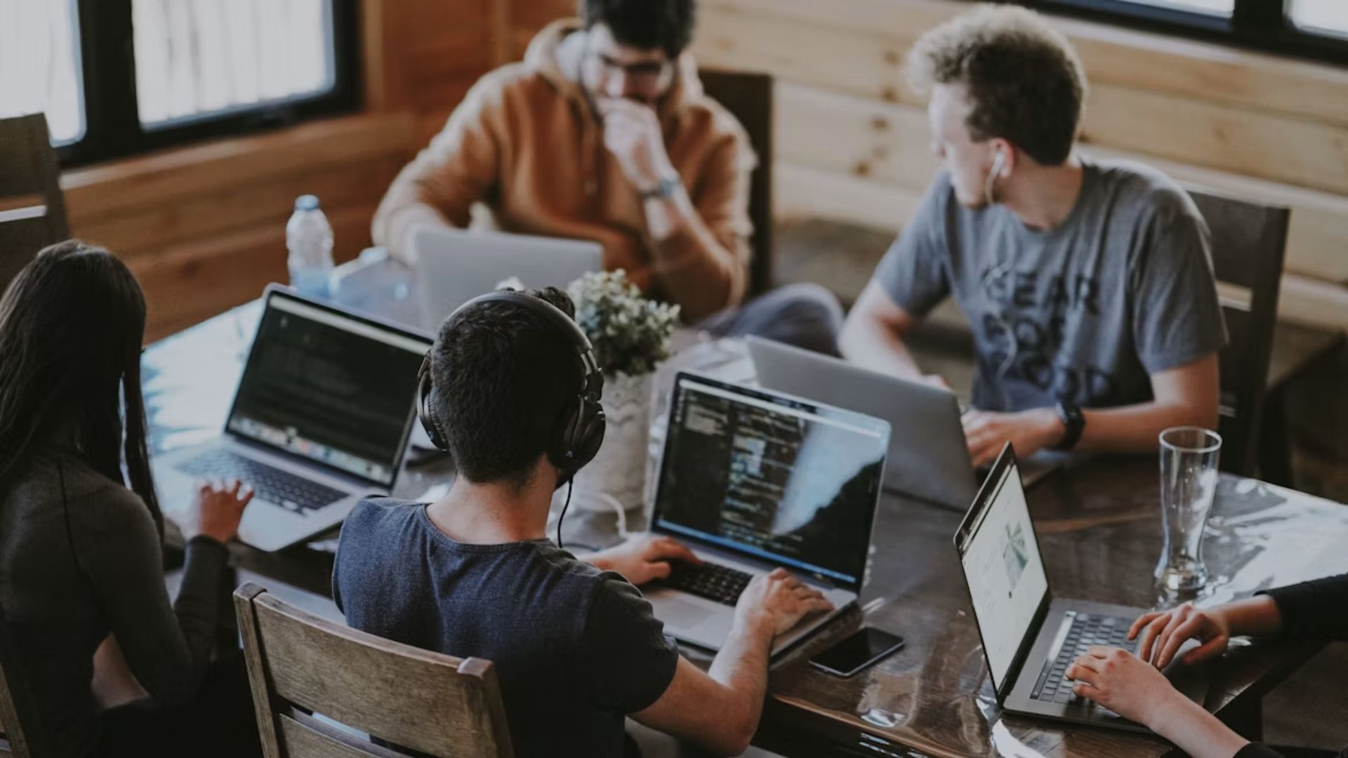 Vibe coding para times de marketing: como criar ferramentas digitais sem depender de TI