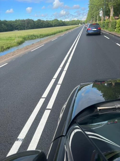 Boete doorgetrokken streep overschrijden.jpg