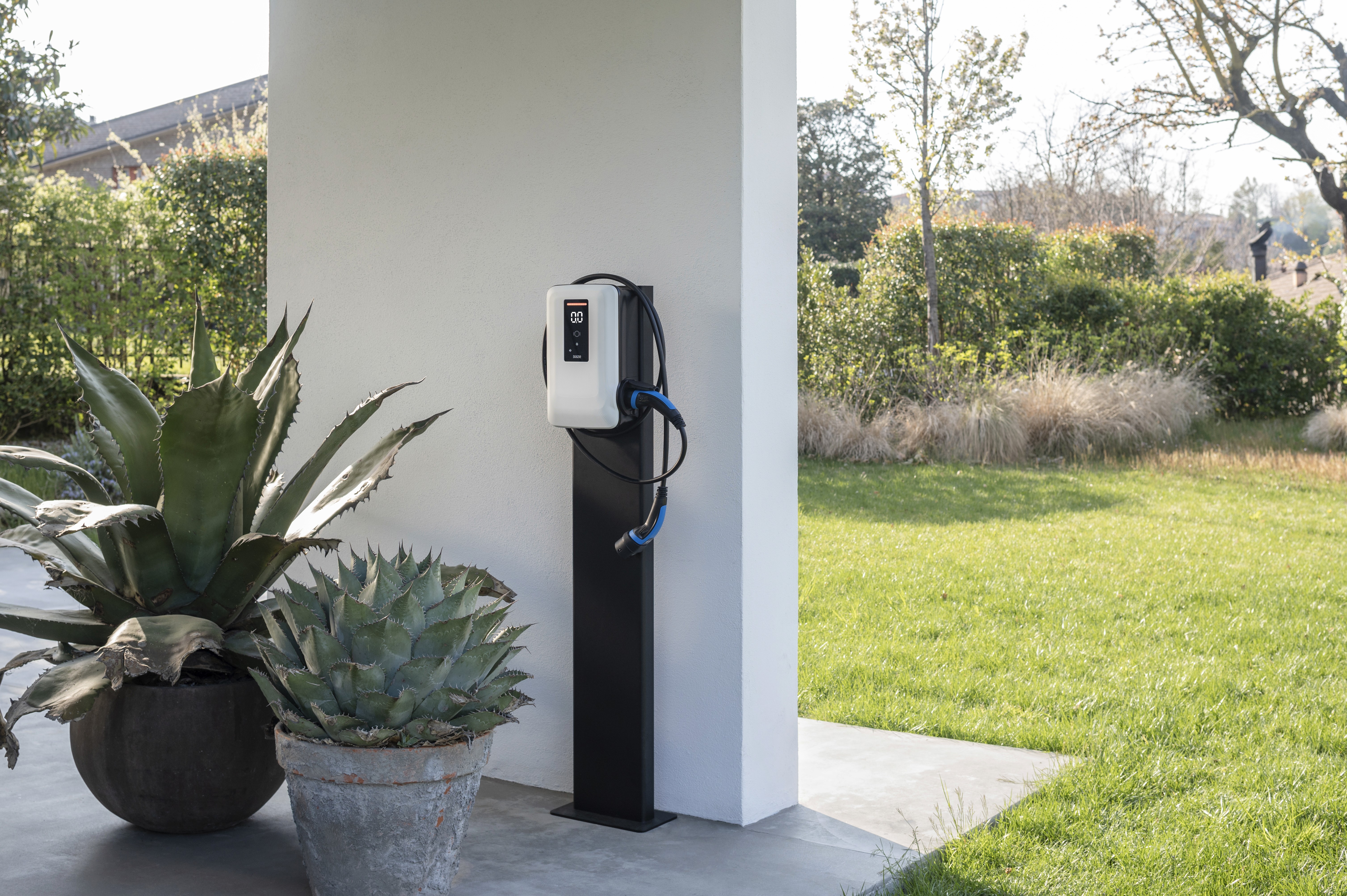 colonnina-di-ricarica-auto-elettrica-in-casa-privata