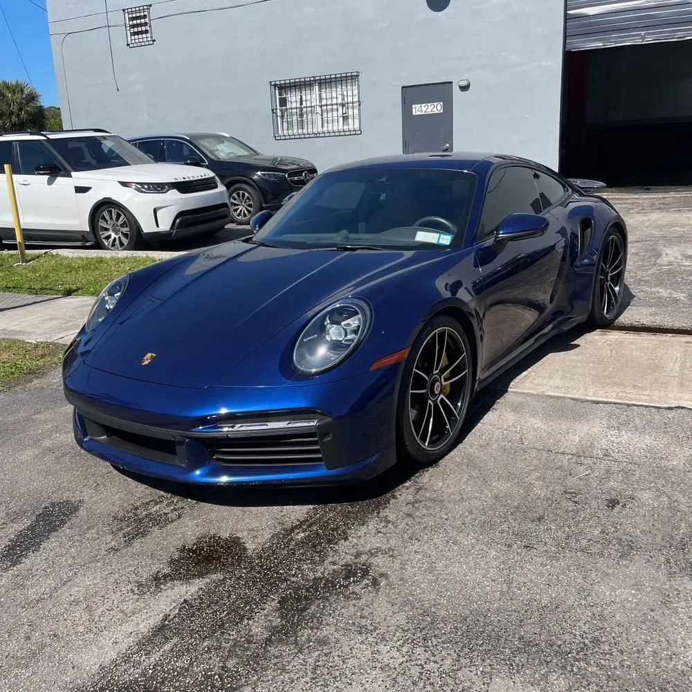 Vehicle preview photo