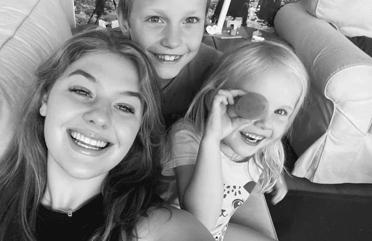Angel Romee: read her babysitting story