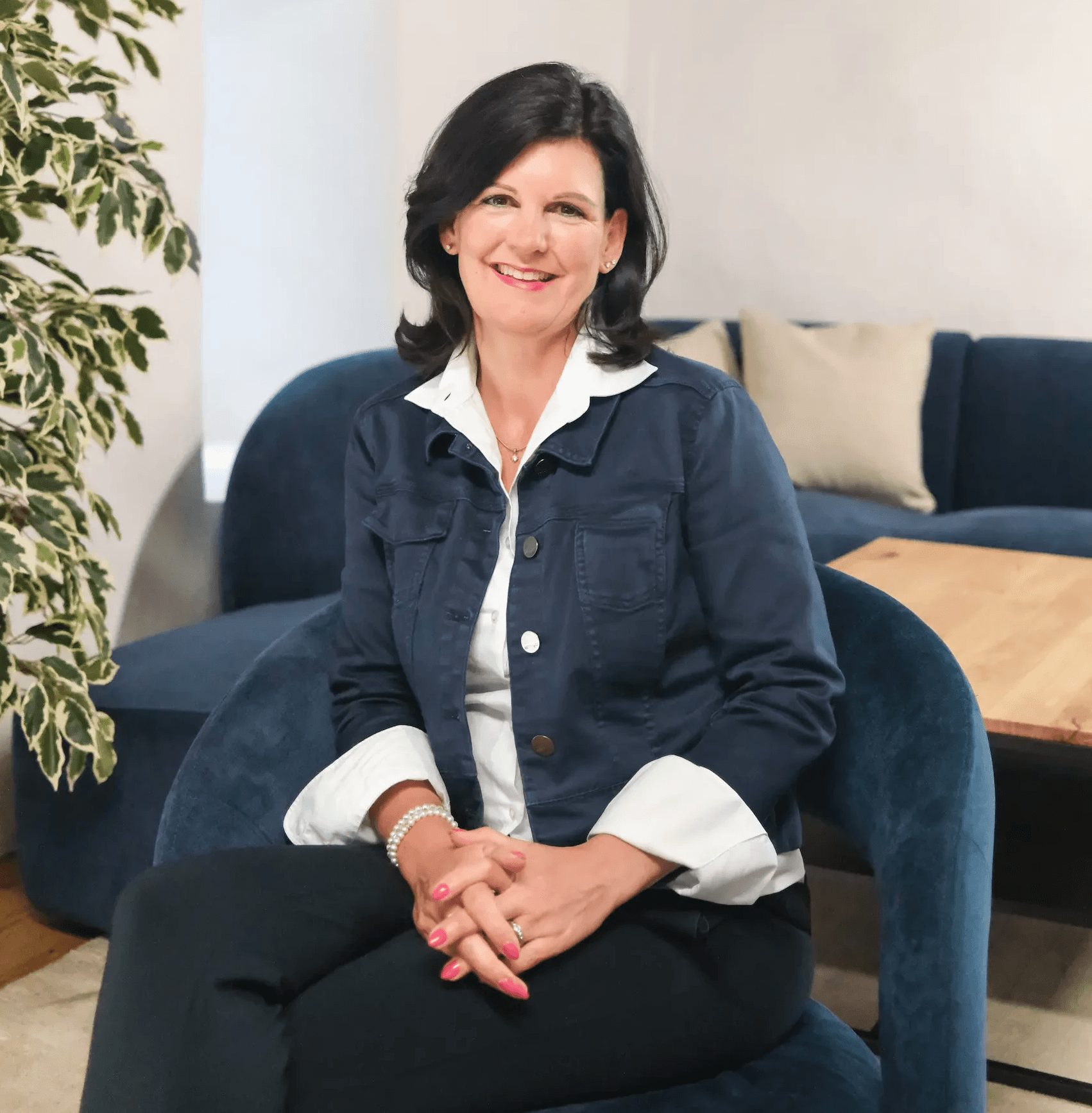 Portraitbild von Amanda Seiler als Immobilienmaklerin bei Kocher Immobilien AG