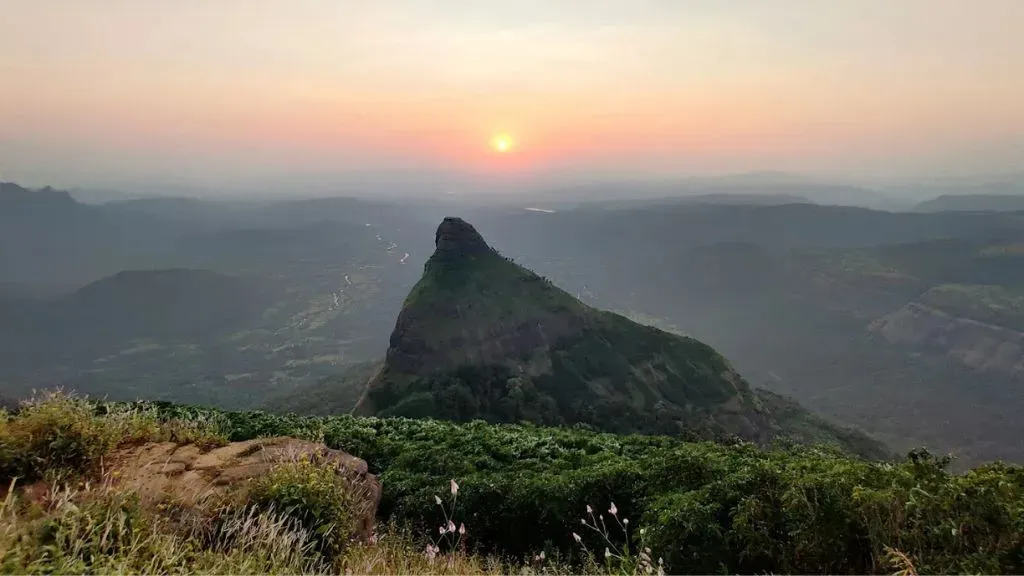 Lions Point & Sunset Point Lonovala.webp