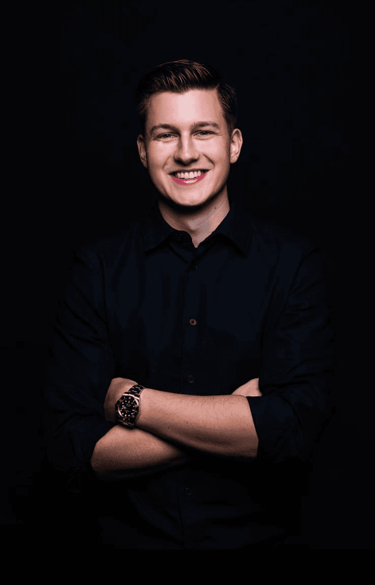 Gründer und Elektromeister Robin Sprick von DER SOLARWART – TÜV-zertifizierter Gutachter für Photovoltaikanlagen.