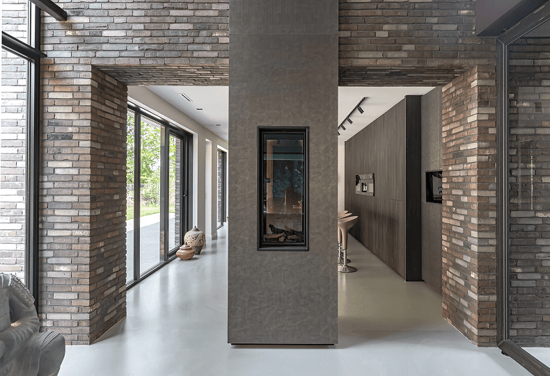 ruime ingang woning