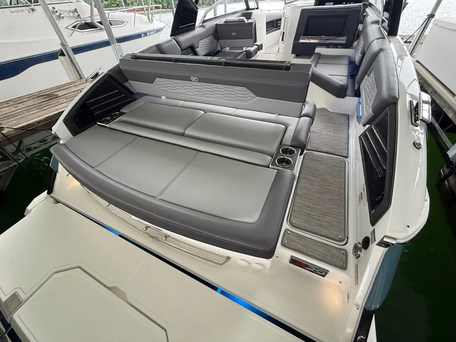 Boat thumbnail 11
