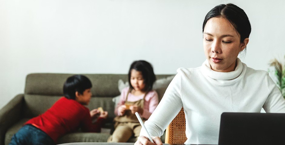 Working from home with children and a babysitter