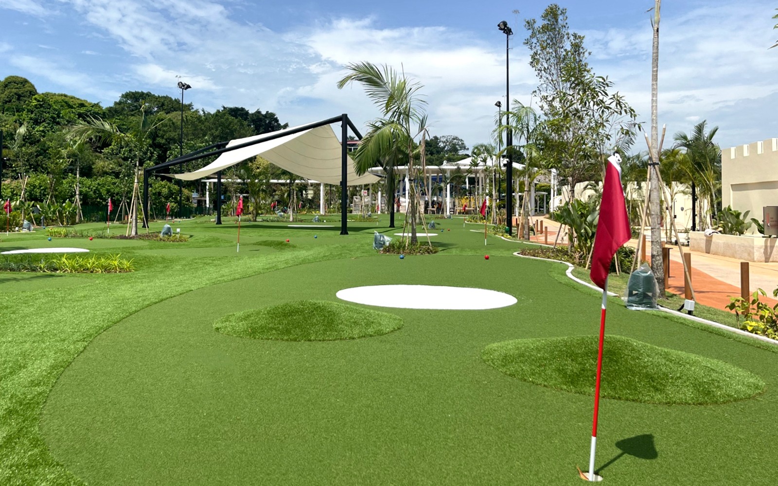 查看Ultragolf高尔夫球场