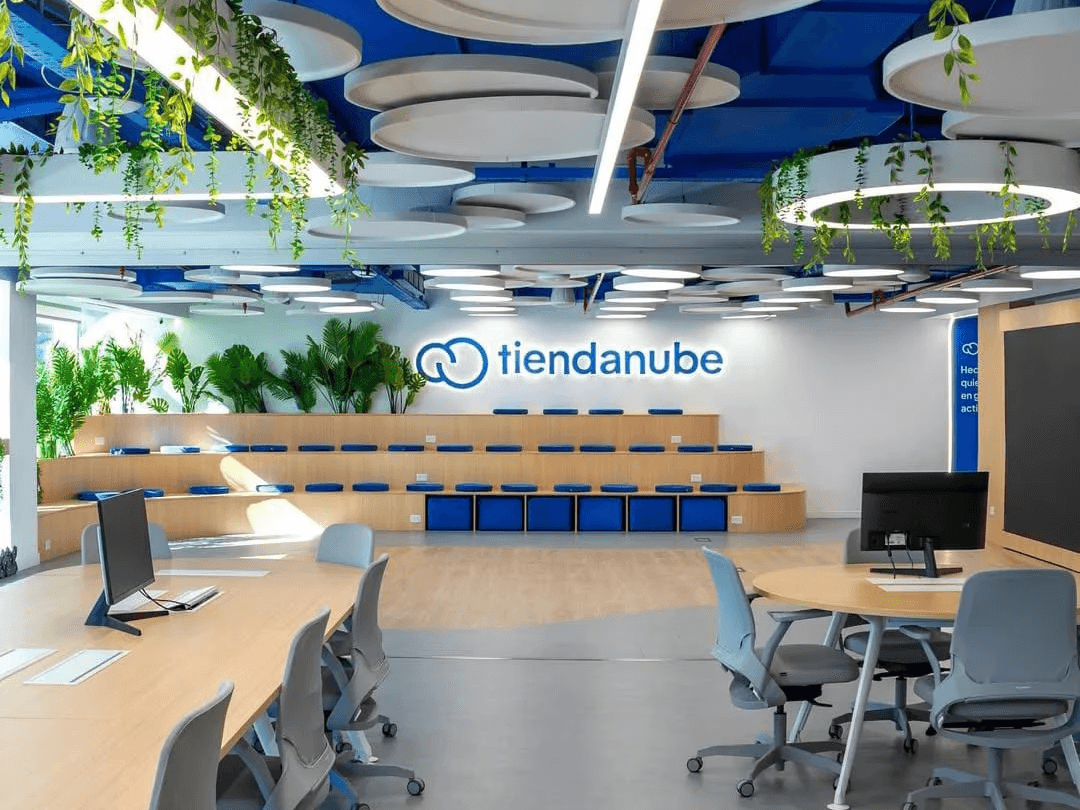 Si buscás una app de fidelización para tu tienda Tiendanube, hay una diferencia enorme entre un plugin de puntos básico y un programa completo que realmente retenga clientes. Explicamos qué tener en cuenta y por qué Loybox es la opción más completa disponible para Tiendanube en 2026.