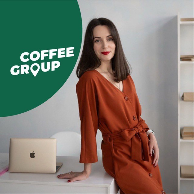 a portrait of a woman