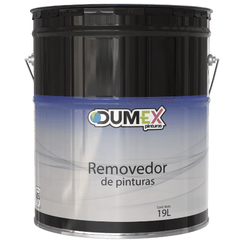 A smilintg girl holding books