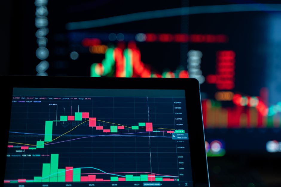 Strategy just paused $6.7 billion in Bitcoin buying. Now Saylor says he's back.