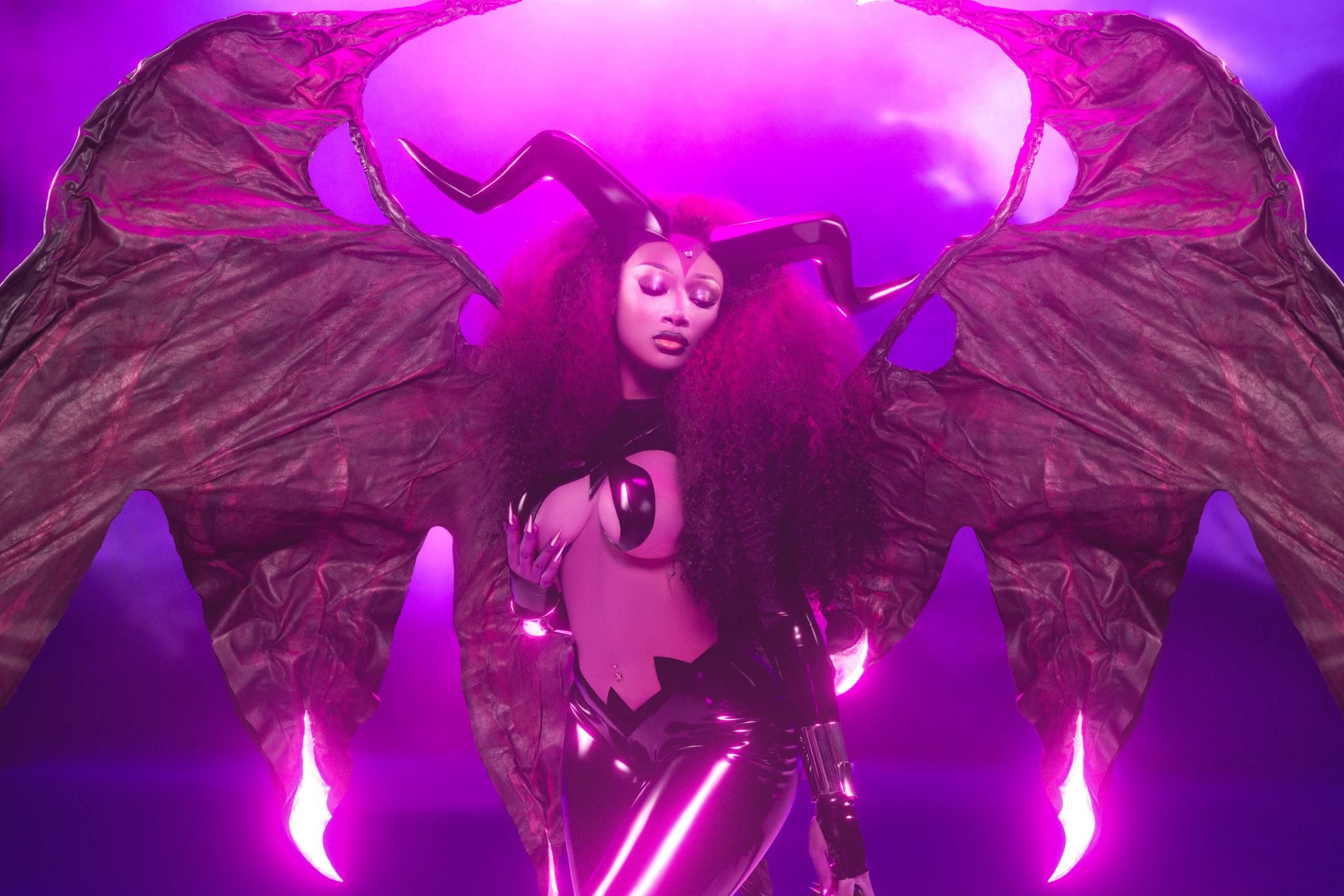 Hottieween 2025 Drolta Wings — Wing Designer and Fabricator lead image