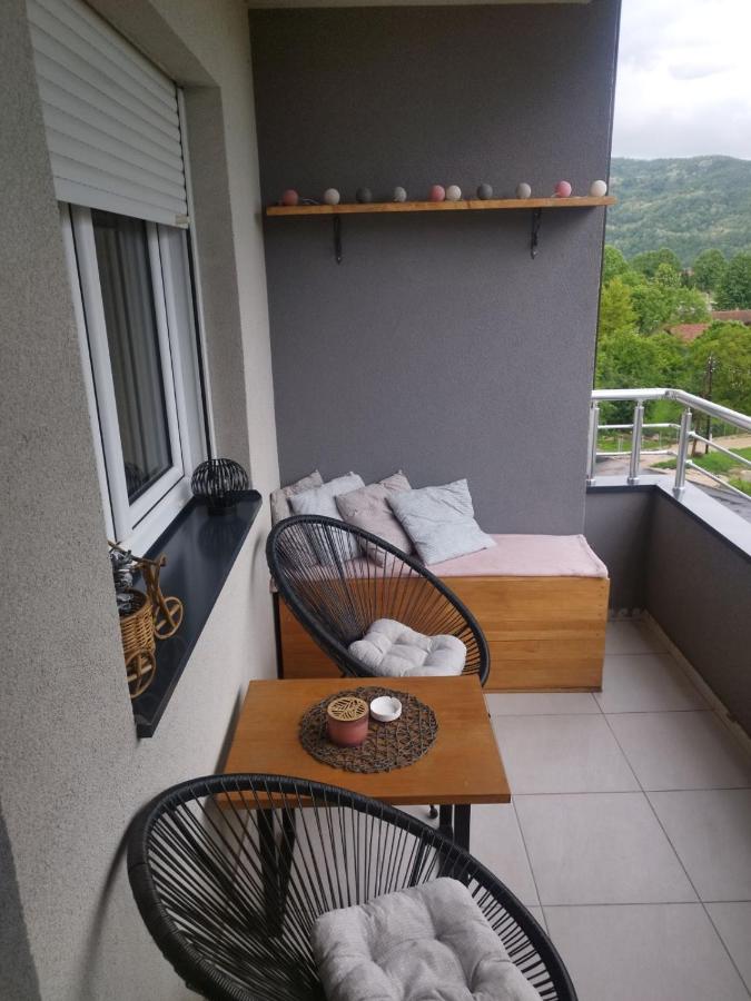 Slika terase apartmana Grand BB u Bajinoj Basti