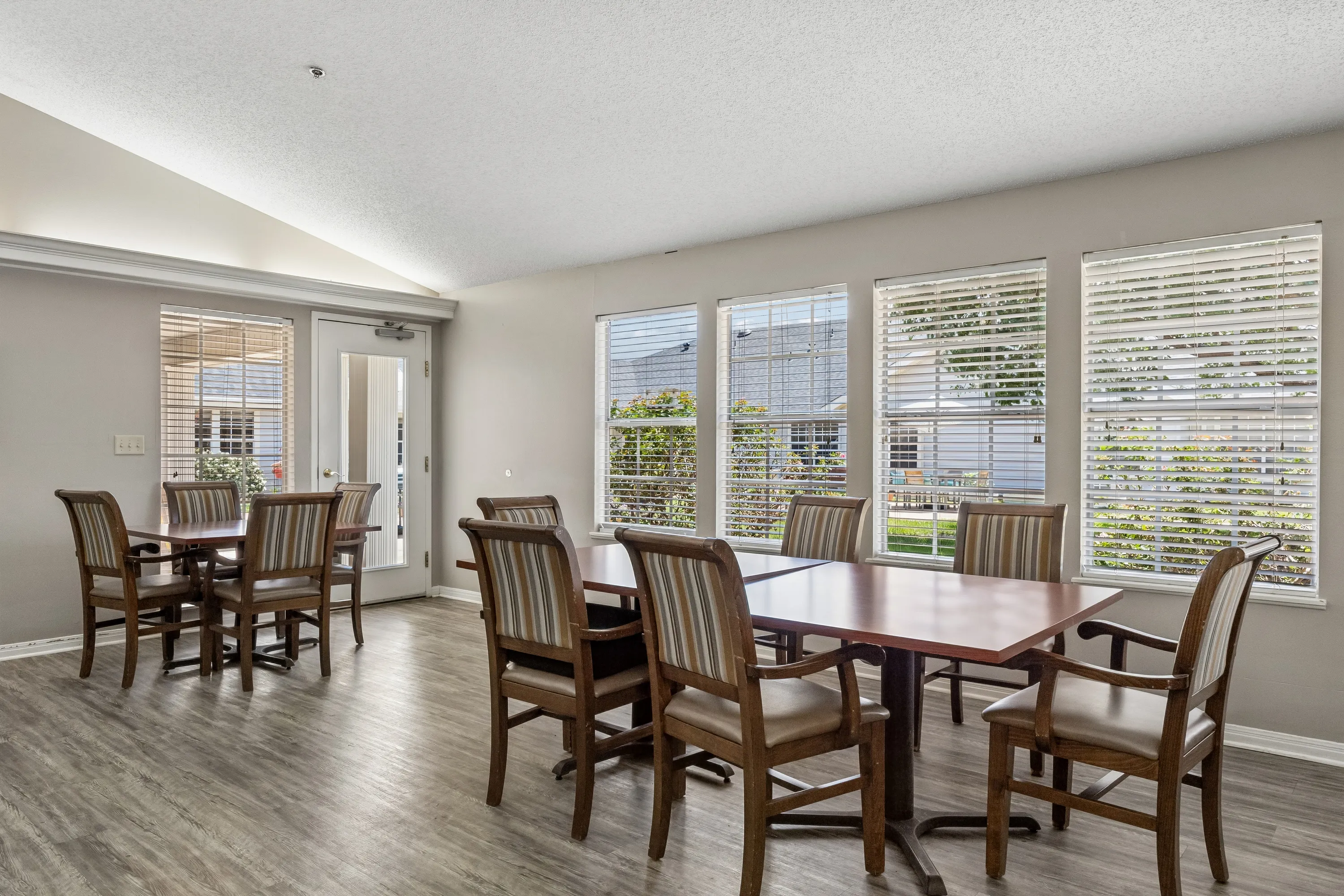 Hickory Terrace community photo 6