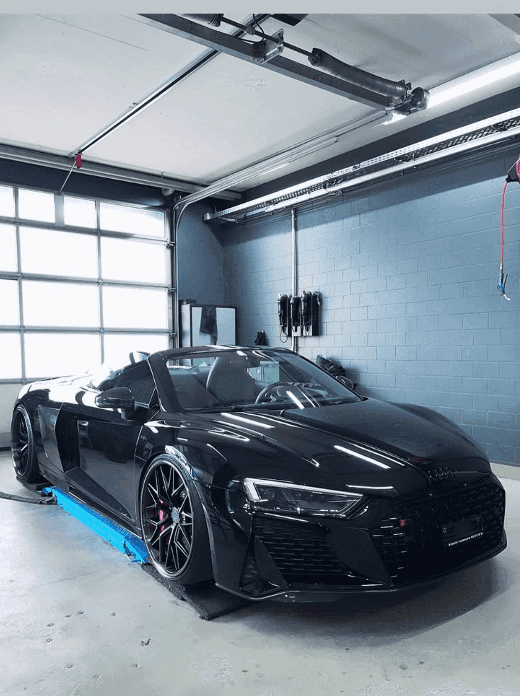 Audi in der Garage