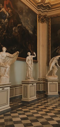 museum art statues